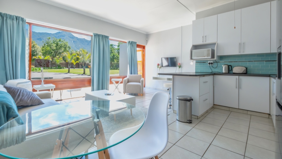 4 Bedroom Property for Sale in Heatherlands Western Cape
